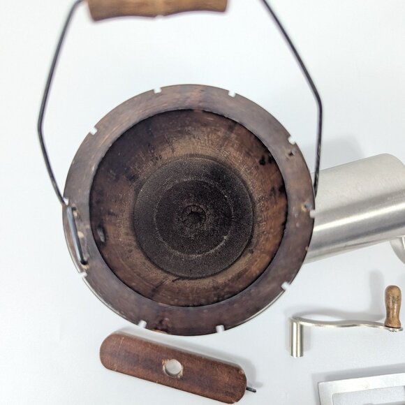 American Girl Addy's Ice Cream Maker/Freezer Excellent Condition - Picture 5 of 5